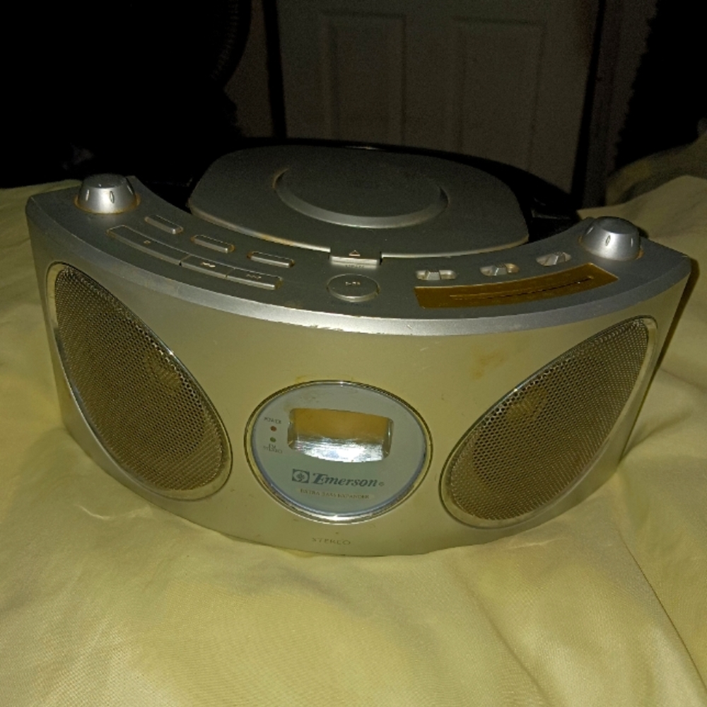 Emerson AM/FM CDRadio. 2007